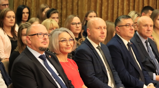 Zdjęcie 4 - Stypendia naukowe i artystyczne Burmistrza Miasta Kraśnik za rok szkolny 2021/2022 cz. 2