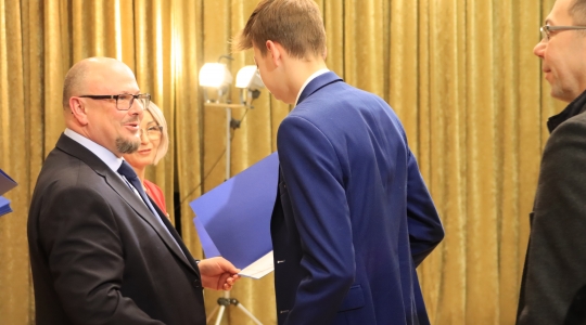 Zdjęcie 18 - Stypendia naukowe i artystyczne Burmistrza Miasta Kraśnik za rok szkolny 2021/2022 cz. 2