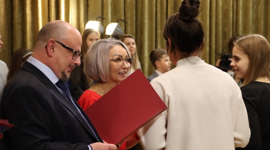 Zdjęcie 28 - Stypendia naukowe i artystyczne Burmistrza Miasta Kraśnik za rok szkolny 2021/2022 cz. 2