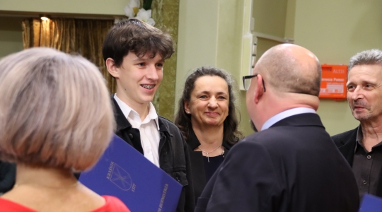 Zdjęcie 33 - Stypendia naukowe i artystyczne Burmistrza Miasta Kraśnik za rok szkolny 2021/2022 cz. 2