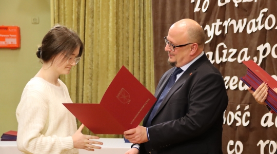 Zdjęcie 44 - Stypendia naukowe i artystyczne Burmistrza Miasta Kraśnik za rok szkolny 2021/2022 cz. 2