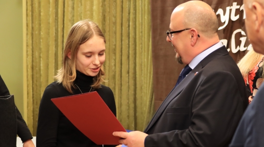 Zdjęcie 50 - Stypendia naukowe i artystyczne Burmistrza Miasta Kraśnik za rok szkolny 2021/2022 cz. 2