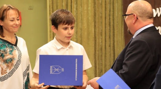 Zdjęcie 51 - Stypendia naukowe i artystyczne Burmistrza Miasta Kraśnik za rok szkolny 2021/2022 cz. 2