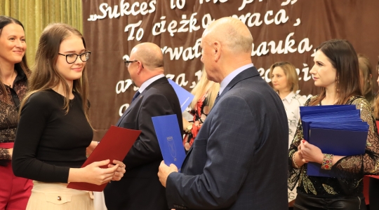Zdjęcie 56 - Stypendia naukowe i artystyczne Burmistrza Miasta Kraśnik za rok szkolny 2021/2022 cz. 2