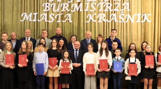 Zdjęcie 68 - Stypendia naukowe i artystyczne Burmistrza Miasta Kraśnik za rok szkolny 2021/2022 cz. 2