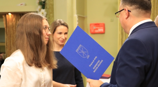 Zdjęcie 79 - Stypendia naukowe i artystyczne Burmistrza Miasta Kraśnik za rok szkolny 2021/2022 cz. 2