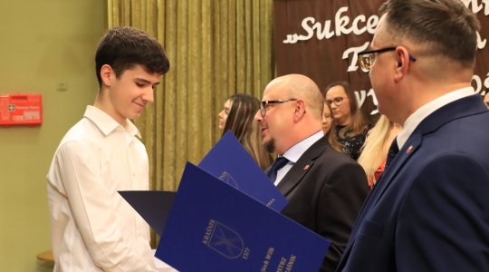 Zdjęcie 92 - Stypendia naukowe i artystyczne Burmistrza Miasta Kraśnik za rok szkolny 2021/2022 cz. 2