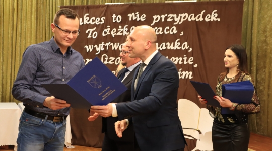 Zdjęcie 105 - Stypendia naukowe i artystyczne Burmistrza Miasta Kraśnik za rok szkolny 2021/2022 cz. 2
