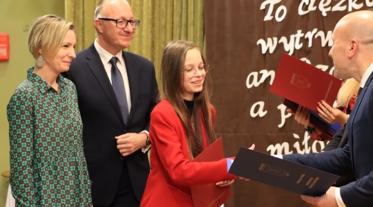 Zdjęcie 113 - Stypendia naukowe i artystyczne Burmistrza Miasta Kraśnik za rok szkolny 2021/2022 cz. 2