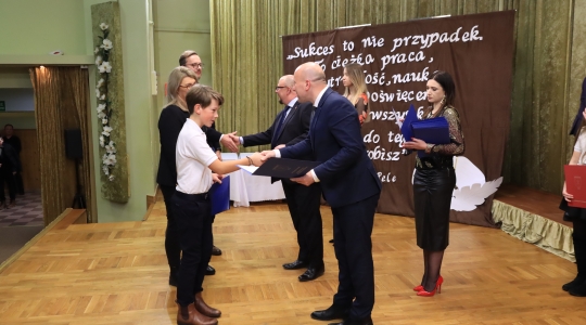 Zdjęcie 118 - Stypendia naukowe i artystyczne Burmistrza Miasta Kraśnik za rok szkolny 2021/2022 cz. 2
