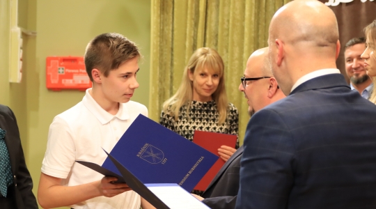 Zdjęcie 133 - Stypendia naukowe i artystyczne Burmistrza Miasta Kraśnik za rok szkolny 2021/2022 cz. 2