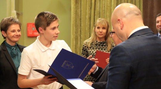 Zdjęcie 134 - Stypendia naukowe i artystyczne Burmistrza Miasta Kraśnik za rok szkolny 2021/2022 cz. 2