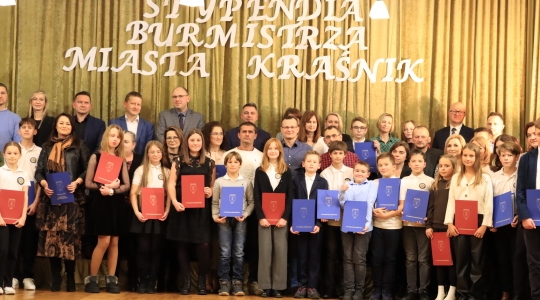 Zdjęcie 150 - Stypendia naukowe i artystyczne Burmistrza Miasta Kraśnik za rok szkolny 2021/2022 cz. 2