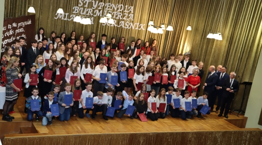 Zdjęcie 154 - Stypendia naukowe i artystyczne Burmistrza Miasta Kraśnik za rok szkolny 2021/2022 cz. 2