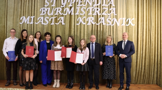 Zdjęcie 156 - Stypendia naukowe i artystyczne Burmistrza Miasta Kraśnik za rok szkolny 2021/2022 cz. 2