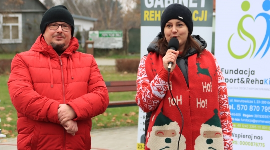 Zdjęcie 2 - II Charytatywny Bieg Mikołajkowy Fundacji Sport&Reha Kids
