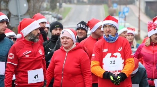 Zdjęcie 5 - II Charytatywny Bieg Mikołajkowy Fundacji Sport&Reha Kids