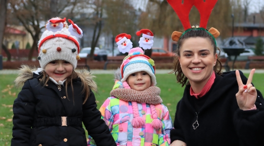 Zdjęcie 7 - II Charytatywny Bieg Mikołajkowy Fundacji Sport&Reha Kids