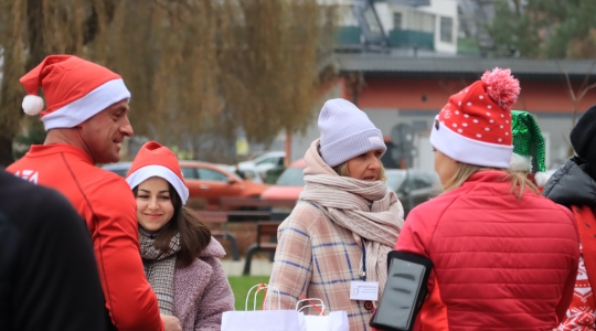 Zdjęcie 19 - II Charytatywny Bieg Mikołajkowy Fundacji Sport&Reha Kids