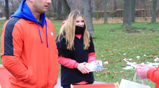 Zdjęcie 25 - II Charytatywny Bieg Mikołajkowy Fundacji Sport&Reha Kids