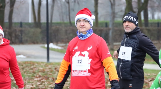 Zdjęcie 51 - II Charytatywny Bieg Mikołajkowy Fundacji Sport&Reha Kids