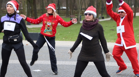 Zdjęcie 54 - II Charytatywny Bieg Mikołajkowy Fundacji Sport&Reha Kids