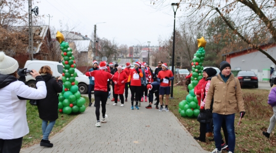 Zdjęcie 65 - II Charytatywny Bieg Mikołajkowy Fundacji Sport&Reha Kids
