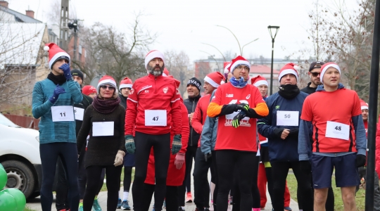 Zdjęcie 68 - II Charytatywny Bieg Mikołajkowy Fundacji Sport&Reha Kids