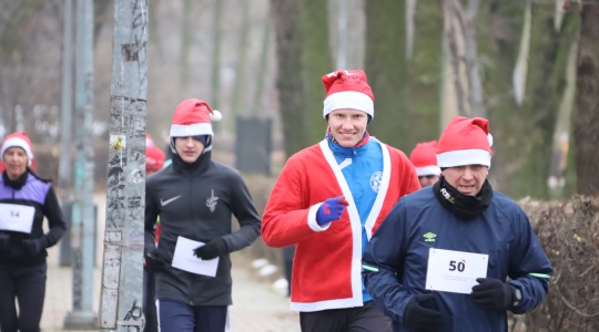 Zdjęcie 79 - II Charytatywny Bieg Mikołajkowy Fundacji Sport&Reha Kids