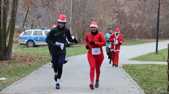 Zdjęcie 96 - II Charytatywny Bieg Mikołajkowy Fundacji Sport&Reha Kids