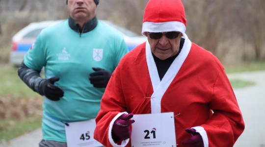 Zdjęcie 97 - II Charytatywny Bieg Mikołajkowy Fundacji Sport&Reha Kids