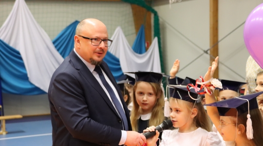 Zdjęcie 28 - Ślubowanie klas I w Szkole Podstawowej nr 6