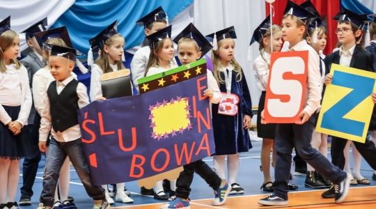 Zdjęcie 51 - Ślubowanie klas I w Szkole Podstawowej nr 6