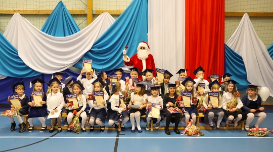 Zdjęcie 98 - Ślubowanie klas I w Szkole Podstawowej nr 6
