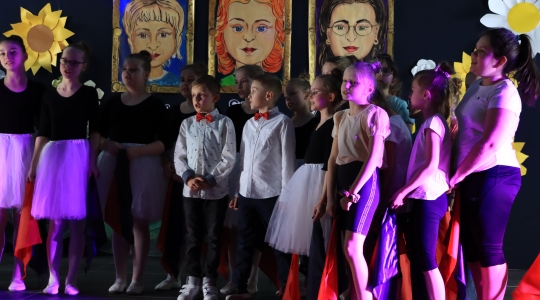 Zdjęcie 39 - Marzec Miesiącem Kobiet - nniezwykłe wydarzenie w SP Nr 2