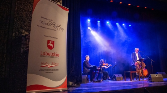 Zdjęcie 4 - Koncert "Powróćmy jak za dawnych lat..."