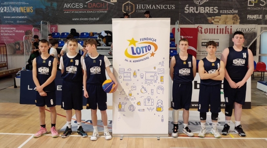 Zdjęcie 5 - Turniej strefowy młodzieżowych Mistrzostw Polski w koszykówce 3x3