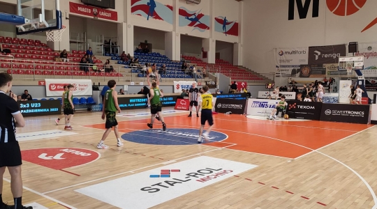 Zdjęcie 9 - Turniej strefowy młodzieżowych Mistrzostw Polski w koszykówce 3x3