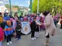 Zdjęcie 16 - Przemarsz patriotyczny przedszkolaków z Przedszkola Miejskiego Nr 7