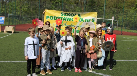 Zdjęcie 46 - Obchody Dnia Patrona w Szkole Podstawowej Nr 5