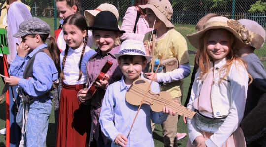 Zdjęcie 65 - Obchody Dnia Patrona w Szkole Podstawowej Nr 5