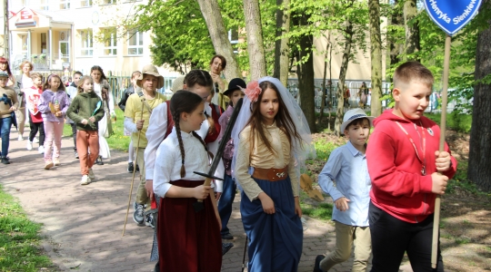 Zdjęcie 88 - Obchody Dnia Patrona w Szkole Podstawowej Nr 5