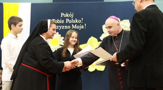 Zdjęcie 13 - Konkurs wiedzy o św. Janie Pawle II w ZPO Nr 2 17.05.2024 r.