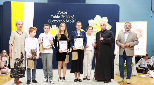Zdjęcie 21 - Konkurs wiedzy o św. Janie Pawle II w ZPO Nr 2 17.05.2024 r.