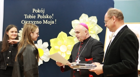 Zdjęcie 23 - Konkurs wiedzy o św. Janie Pawle II w ZPO Nr 2 17.05.2024 r.