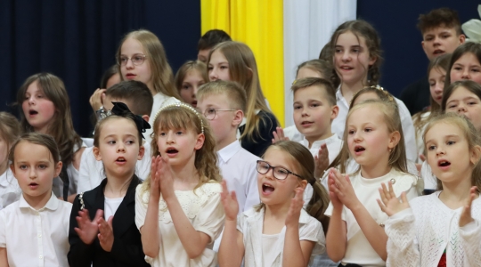 Zdjęcie 26 - Konkurs wiedzy o św. Janie Pawle II w ZPO Nr 2 17.05.2024 r.