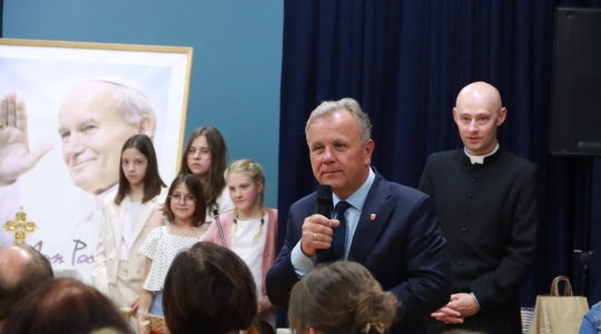 Zdjęcie 44 - Konkurs wiedzy o św. Janie Pawle II w ZPO Nr 2 17.05.2024 r.