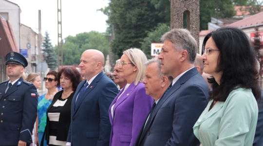 Zdjęcie 18 - Odsłonięcie tablicy upamiętniającej Żydów z Kraśnika, którzy byli prześladowani podczas Akcji Reinhardt / koncert Symcha Keller 17.06.2024