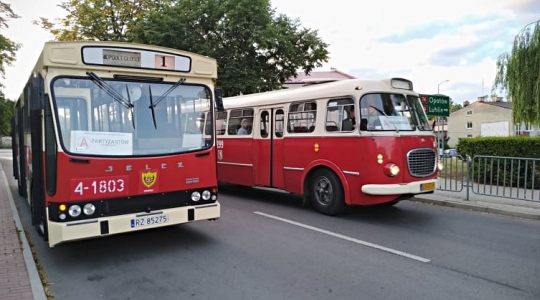 Zdjęcie 13 - Dni Kraśnika 2019 z MPK Kraśnik - Relacja z wycieczki "Śladami Historii MPK" oraz kursów dodatkowych obsługiwanych zabytkowym taborem.