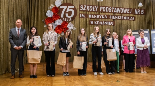 Zdjęcie 16 - Jubileusz Szkoły Podstawowej nr 5